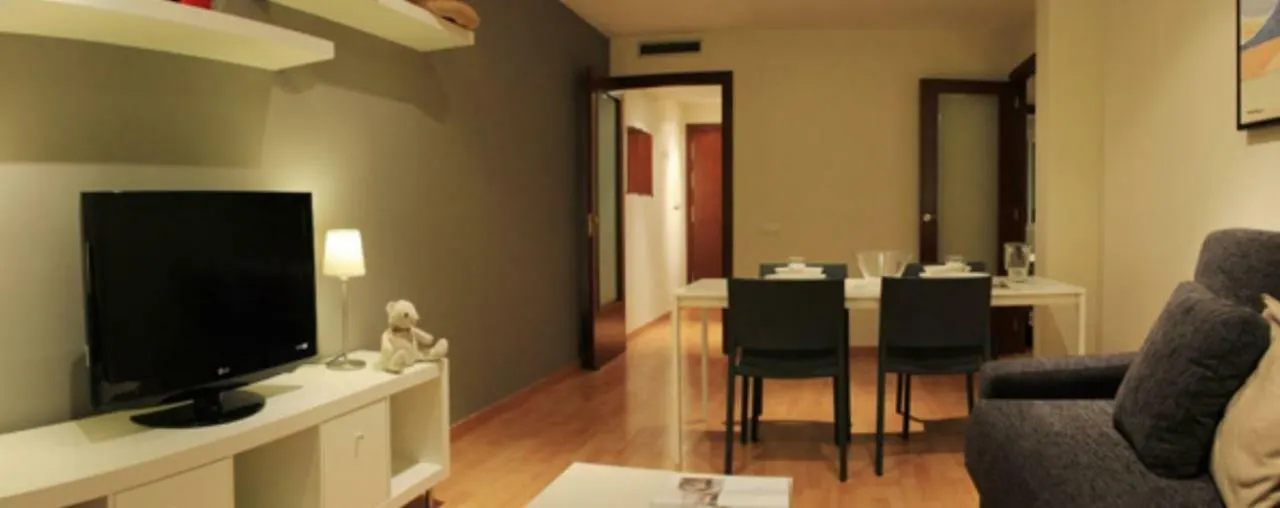 Alguera Apartments Industria Barcelona